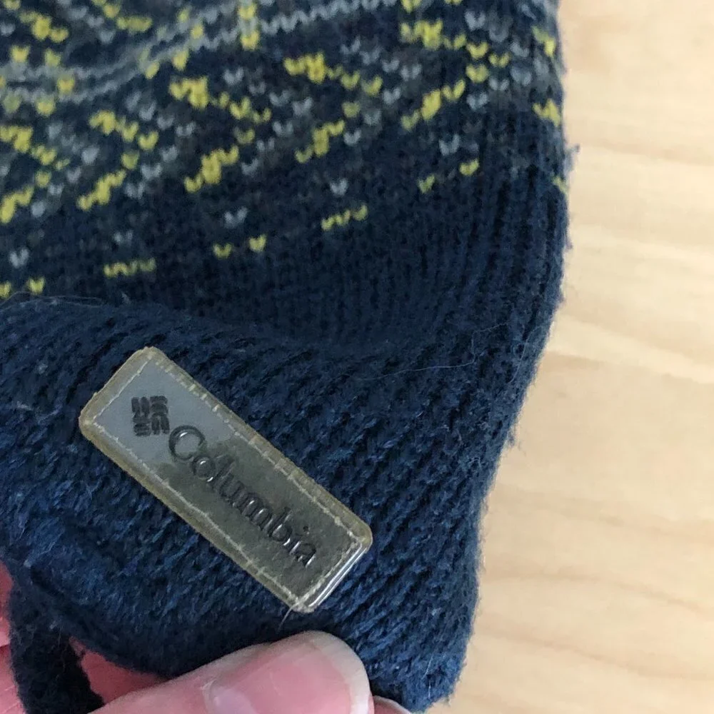 Columbia Knit Beanie Boy's One Size Blue & Yellow Fair Isle Earflaps Pom Pom